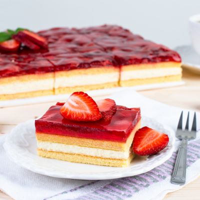 Cake Strawberry Cream 5400g Lactose Free | 草莓奶油蛋糕 5400g 无乳糖